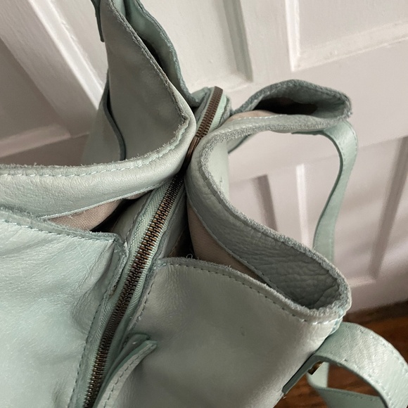 American Leather Co. Misty Pale Green Shoulder Bag - Picture 8 of 12